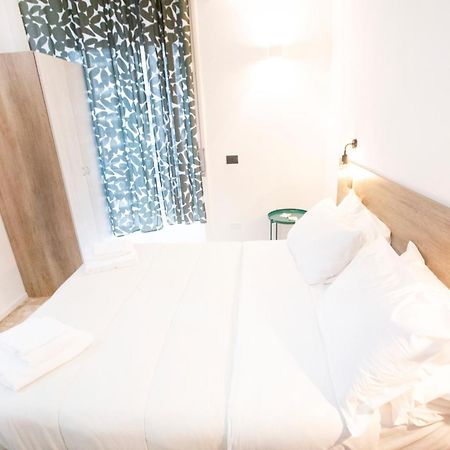 Hall Inn B&B In Chiostro 那不勒斯 外观 照片