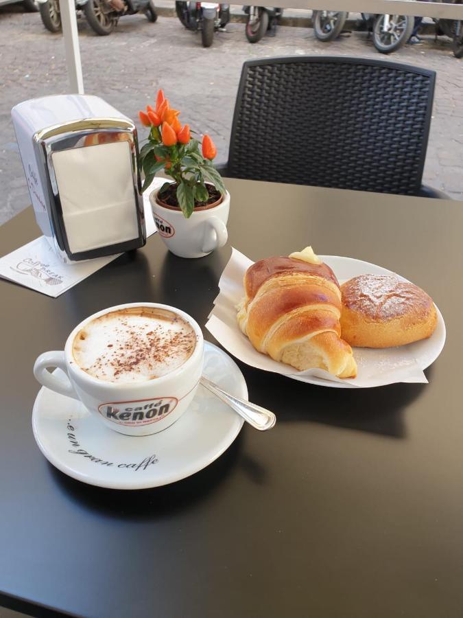 Hall Inn B&B In Chiostro 那不勒斯 外观 照片