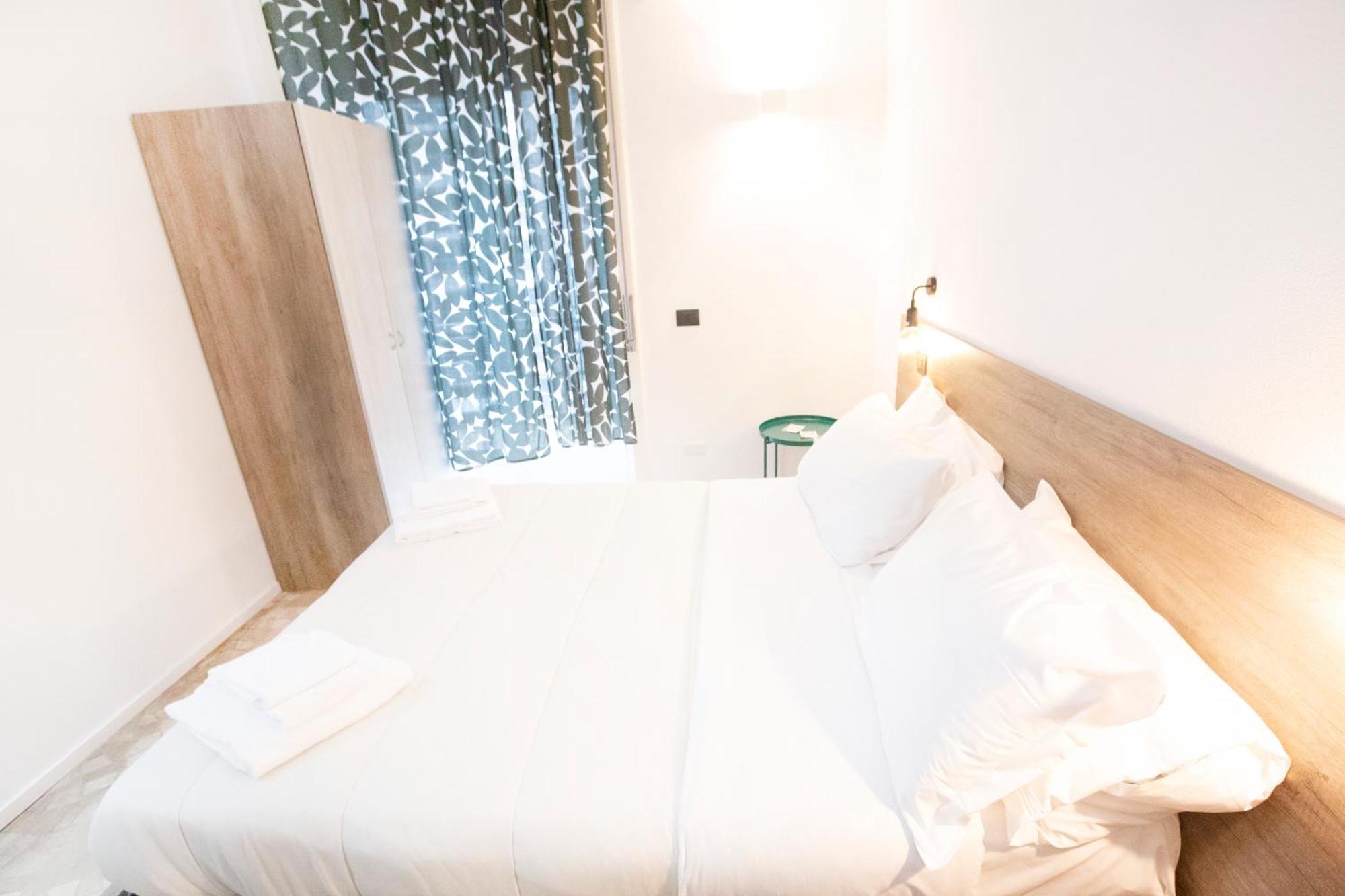 Hall Inn B&B In Chiostro 那不勒斯 外观 照片