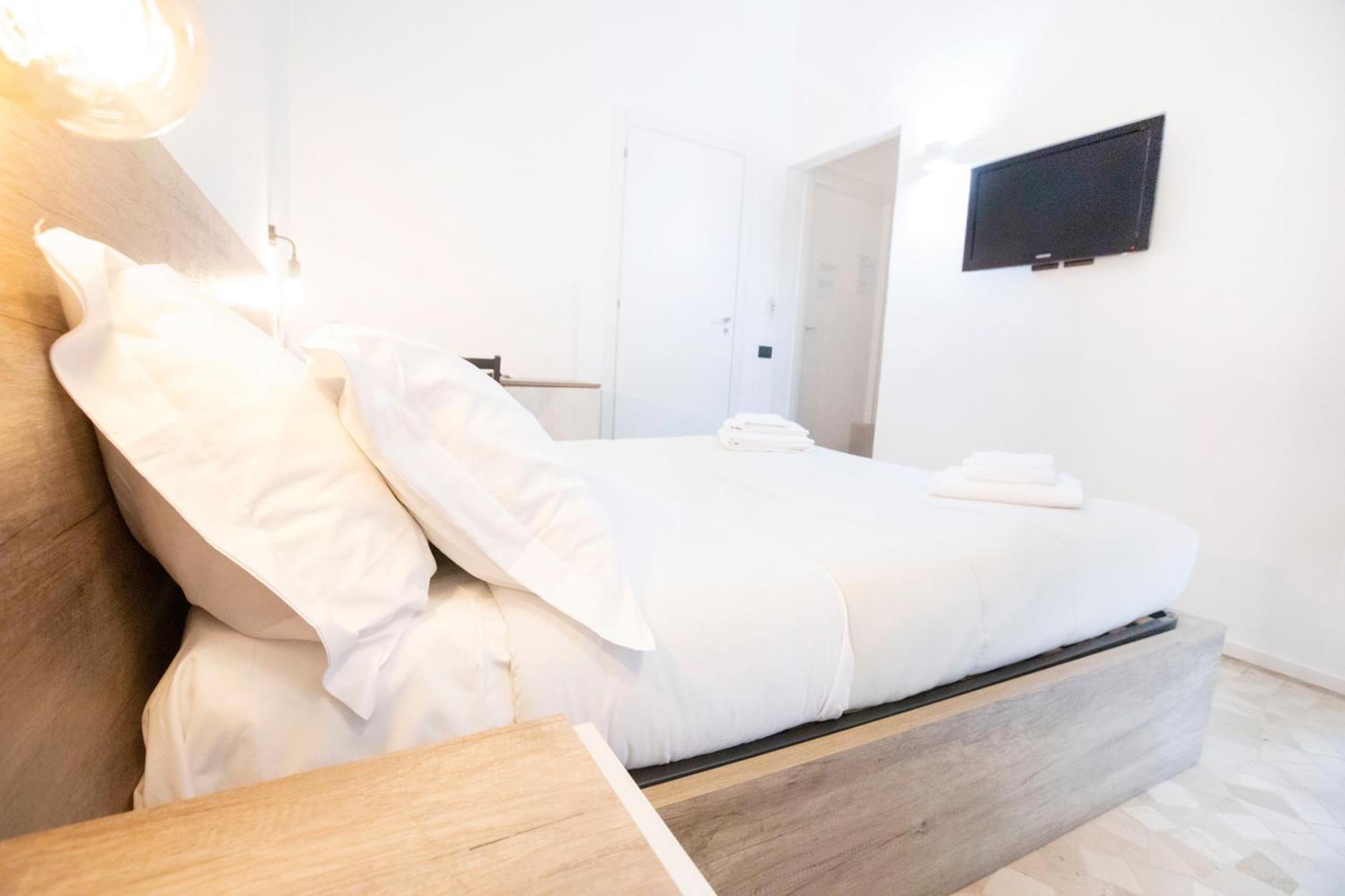 Hall Inn B&B In Chiostro 那不勒斯 外观 照片