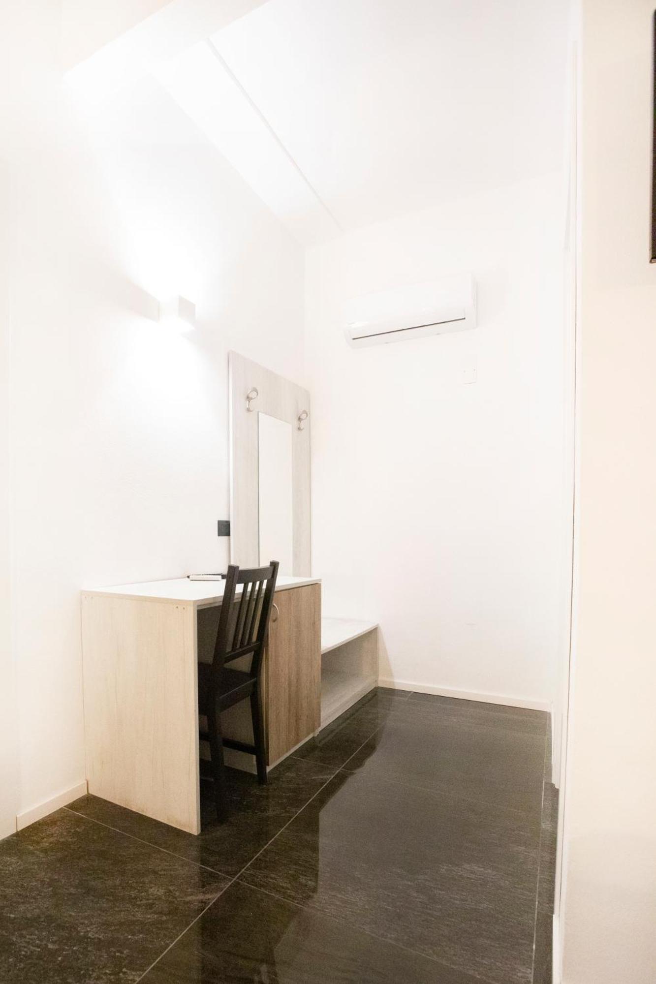 Hall Inn B&B In Chiostro 那不勒斯 外观 照片