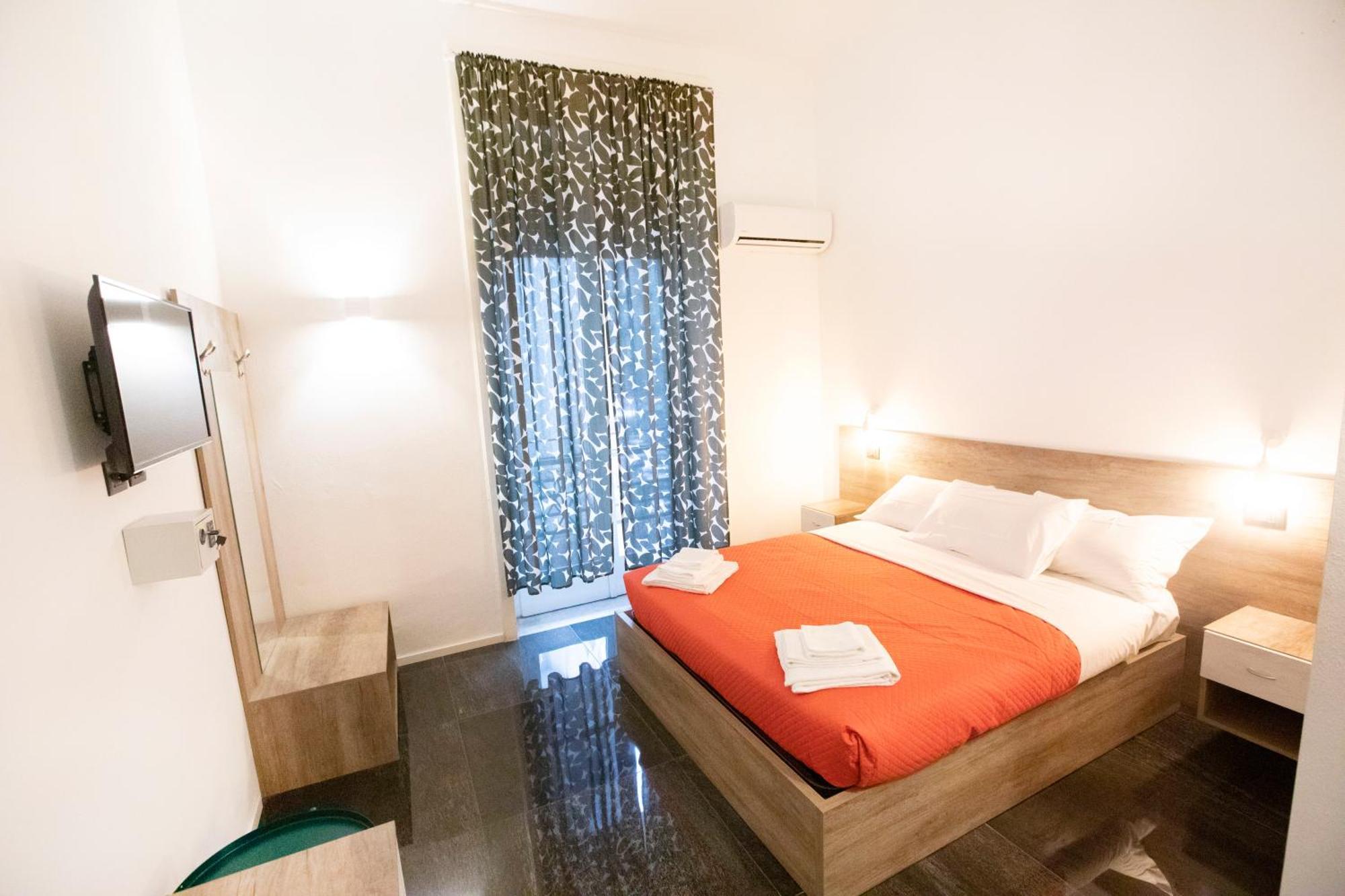 Hall Inn B&B In Chiostro 那不勒斯 外观 照片